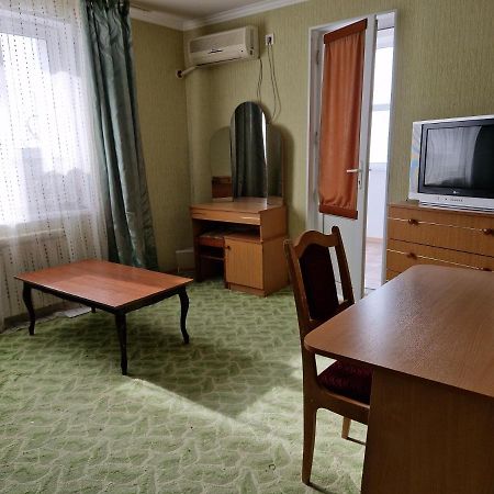 Victoria Hotel 악타우 외부 사진