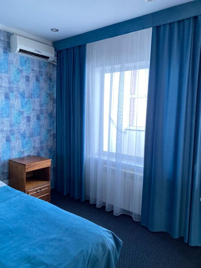 Victoria Hotel 악타우 외부 사진