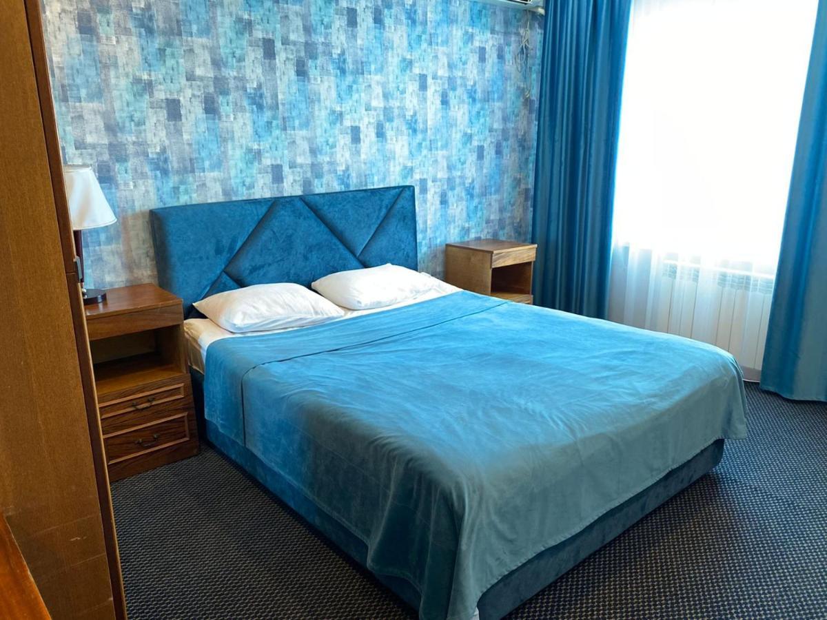 Victoria Hotel 악타우 외부 사진