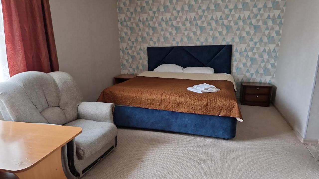 Victoria Hotel 악타우 외부 사진